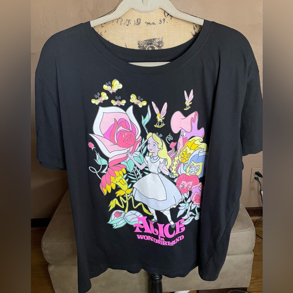 Disney Alice in Wonderland Tee - Black and Pink 3X PTP 27”